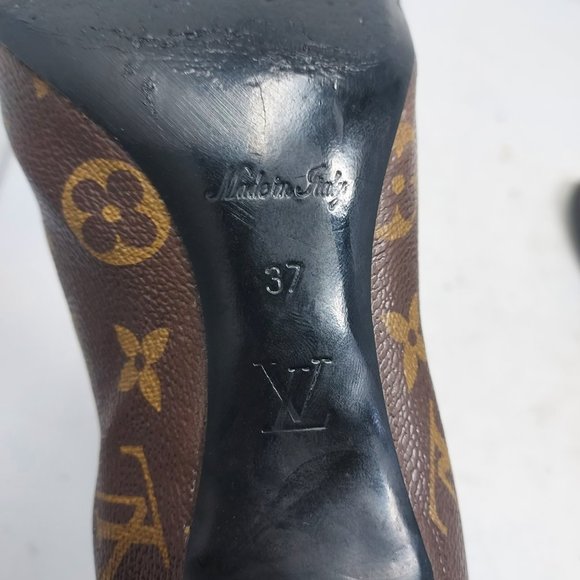 Louis Vuitton Monogram Brown Heels with Black Toe - Picture 8 of 15